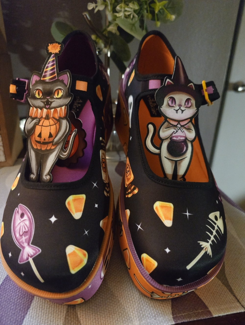 Hot Chocolate Design Halloween Cat Mary Jane Platform Shoes in Black, Orange,